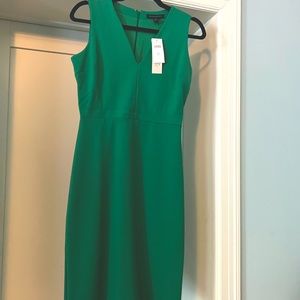 NWT Banana Republic Emerald Green Shift Dress - perfect for fall, flattering!!